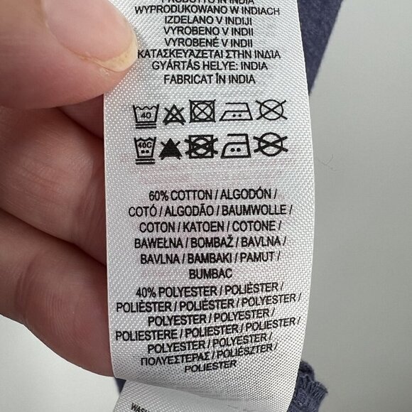 Wizarding World Harry Potter Gryffindor Tee - Picture 6 of 7